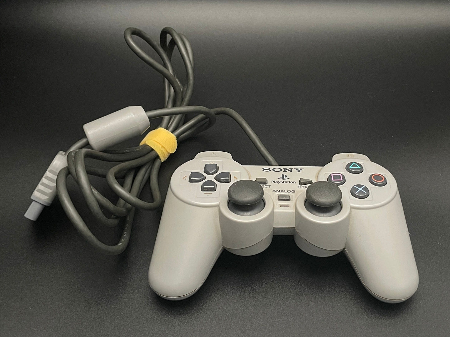 PlayStation 2 controller Grey