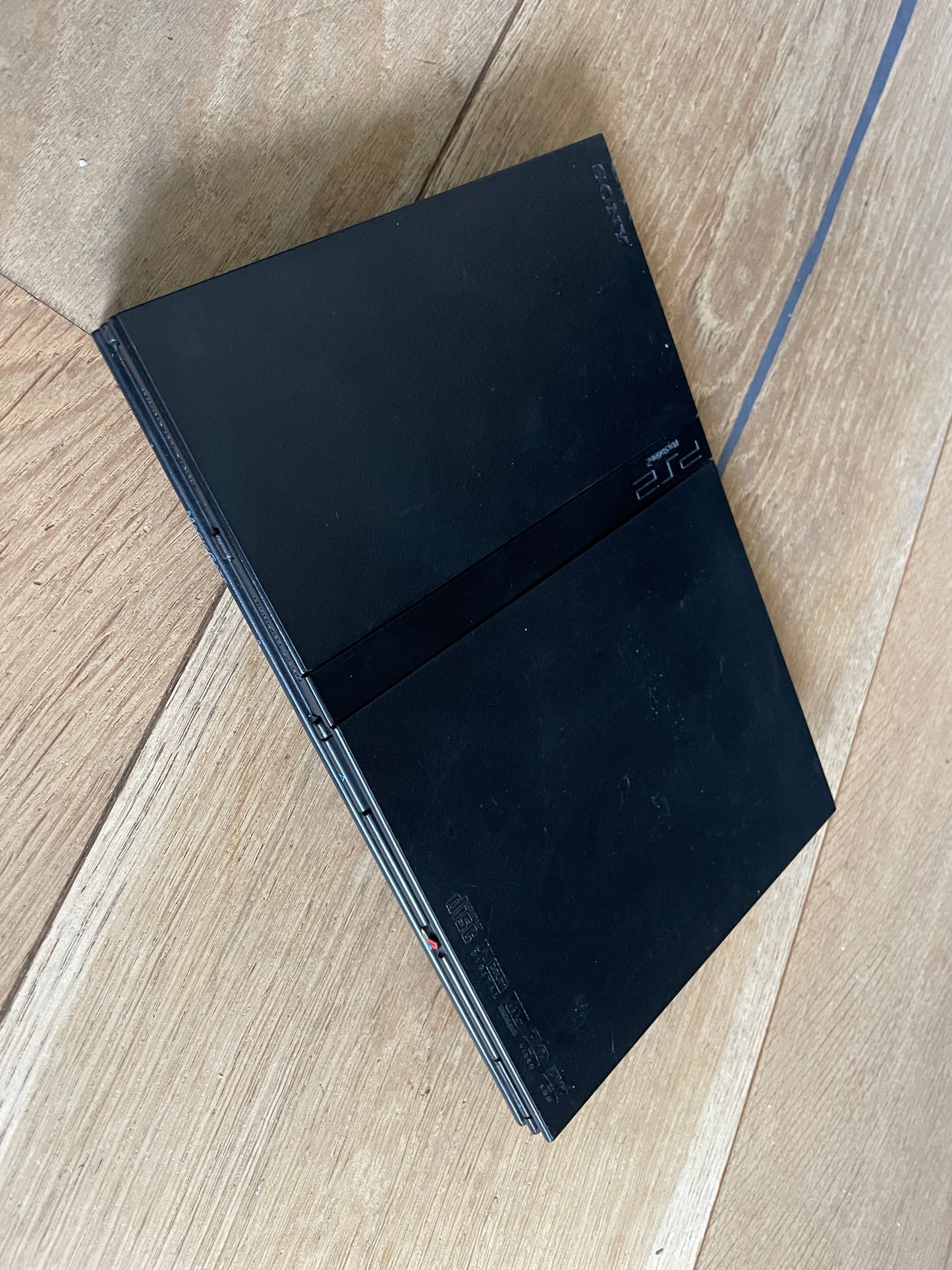 PlayStation 2 Slim - SCPH-77004